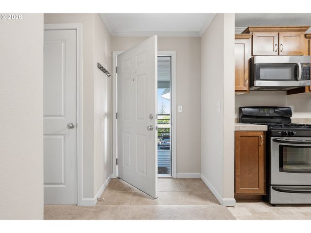 15058 Nw CENTRAL Dr 1008, Portland, OR 97229