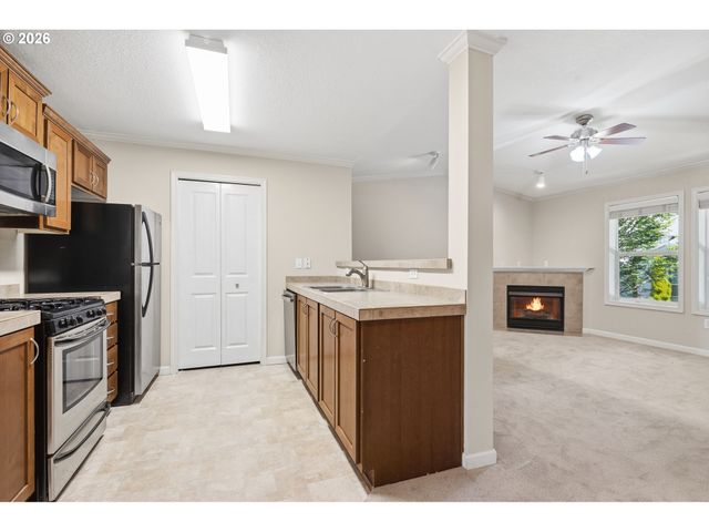 15058 Nw CENTRAL Dr 1008, Portland, OR 97229