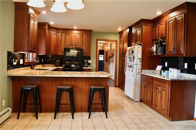 7413 Sanger Hill Road, Sangerfield, NY 13480