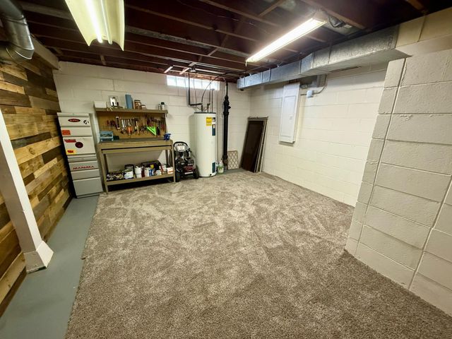 416 W Tyler Avenue, Eau Claire, WI 54701