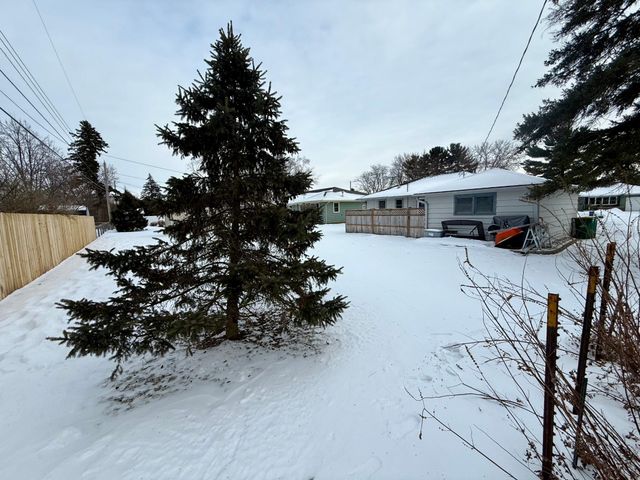 416 W Tyler Avenue, Eau Claire, WI 54701