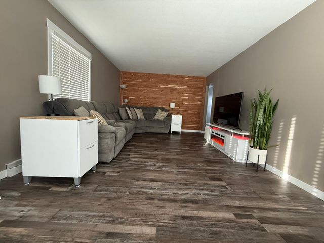 416 W Tyler Avenue, Eau Claire, WI 54701