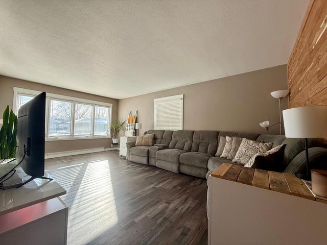 416 W Tyler Avenue, Eau Claire, WI 54701