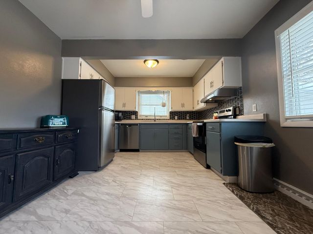 416 W Tyler Avenue, Eau Claire, WI 54701