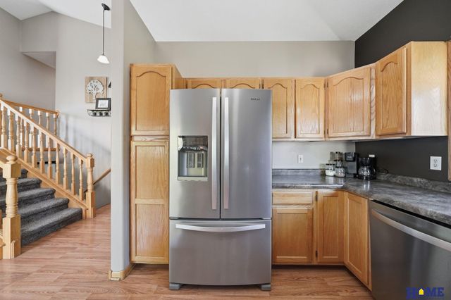 1048 Isaac Drive, Lincoln, NE 68521