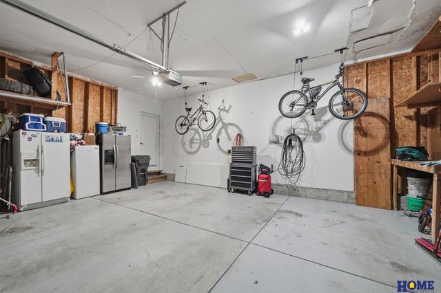 1048 Isaac Drive, Lincoln, NE 68521