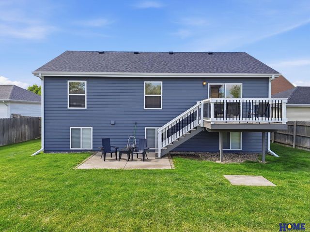 1048 Isaac Drive, Lincoln, NE 68521