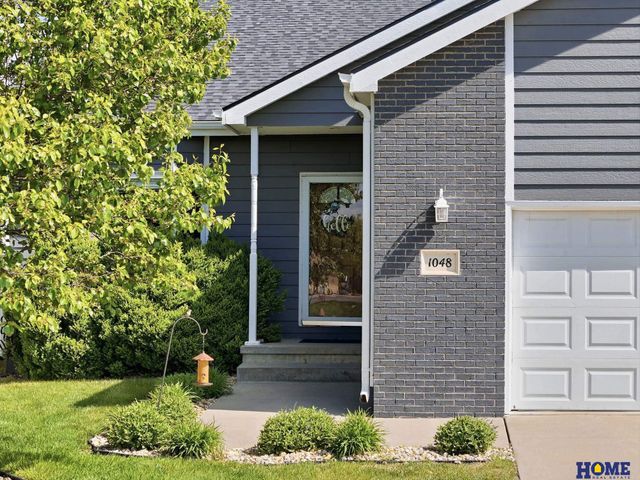 1048 Isaac Drive, Lincoln, NE 68521