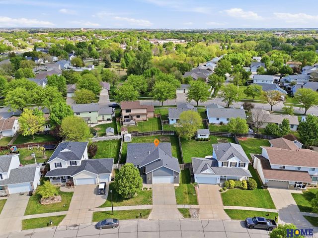 1048 Isaac Drive, Lincoln, NE 68521