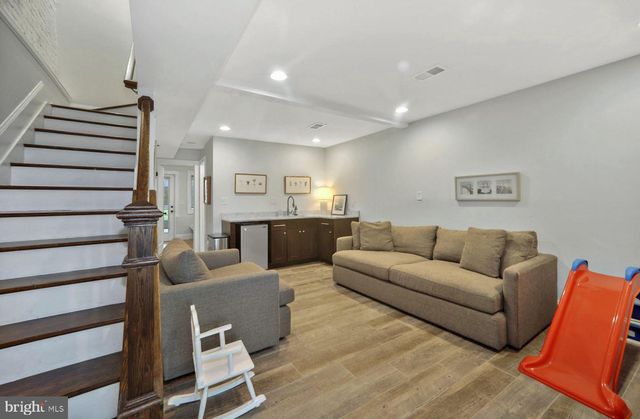 5233 5TH ST NW, Washington, DC 20011