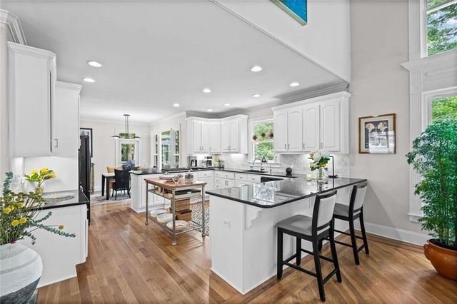 480 Fawn Glen Drive, Roswell, GA 30075