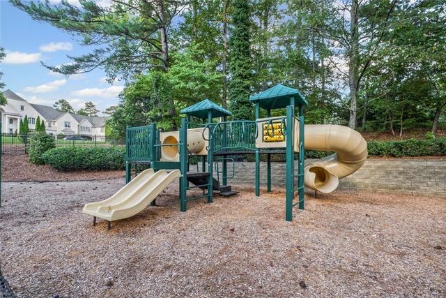 480 Fawn Glen Drive, Roswell, GA 30075