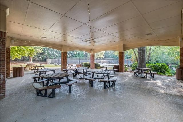 480 Fawn Glen Drive, Roswell, GA 30075
