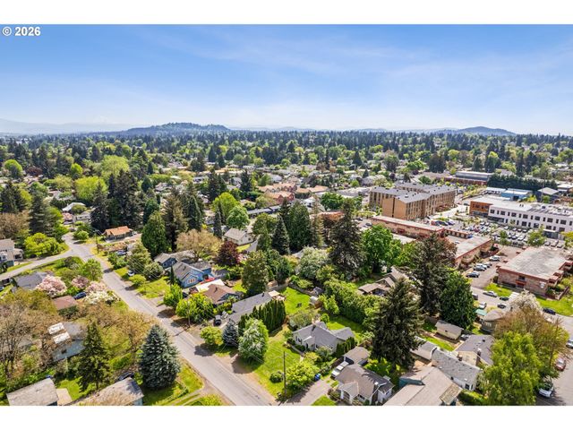 4228 Ne SIMPSON St, Portland, OR 97218