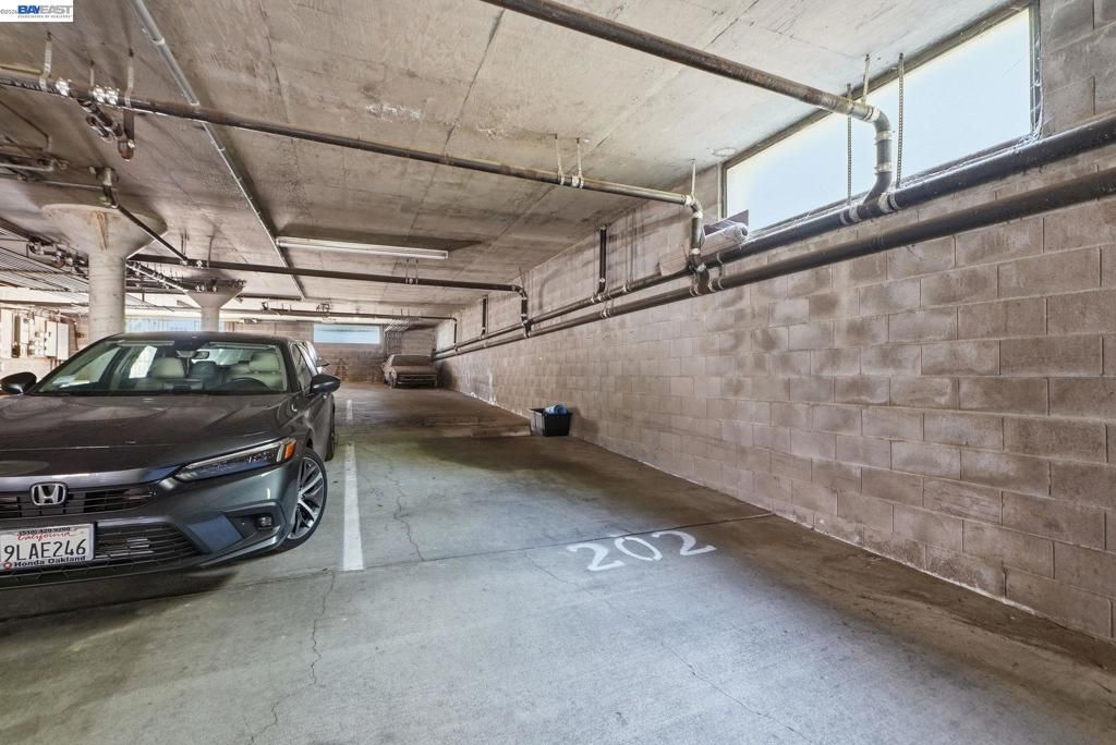 Image 28 of property listing at 444 Merritt Ave 202, Oakland, CA 94610
