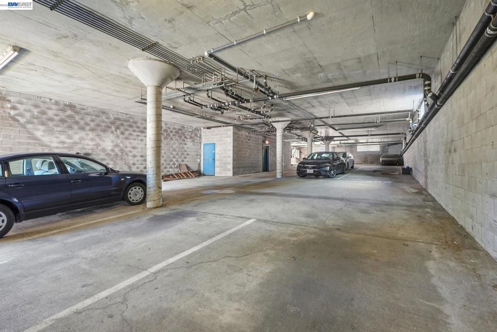 Image 30 of property listing at 444 Merritt Ave 202, Oakland, CA 94610