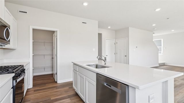 379 Leslie Farms Dr., Connoquenessing Boro, PA 16033