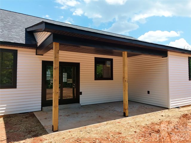 2435 Kimberly Avenue, Morganton, NC 28655