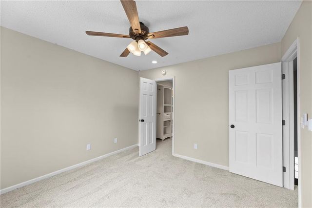 7611 Westgate Street, Lenexa, KS 66216