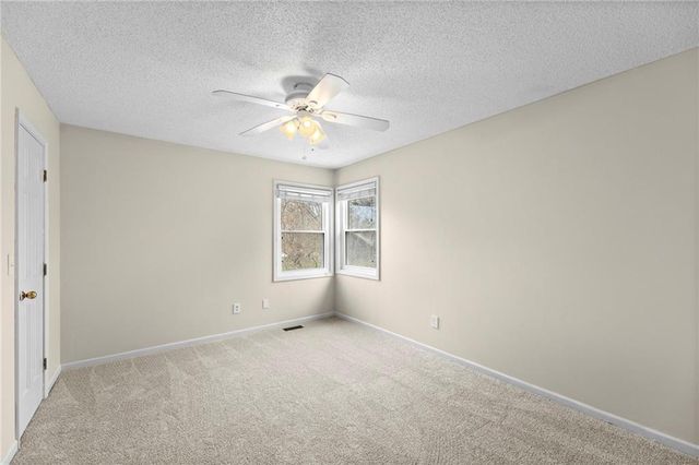 7611 Westgate Street, Lenexa, KS 66216