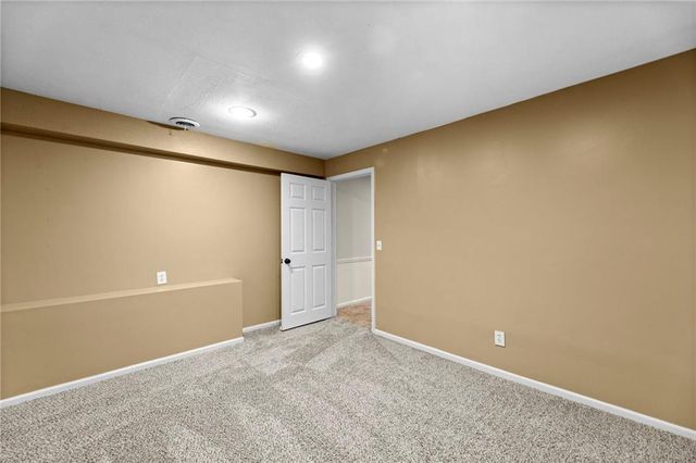 7611 Westgate Street, Lenexa, KS 66216