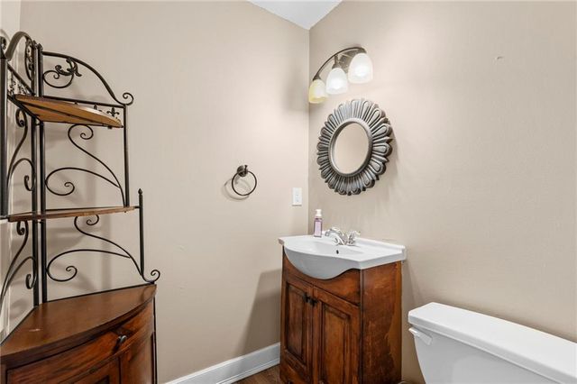 7611 Westgate Street, Lenexa, KS 66216