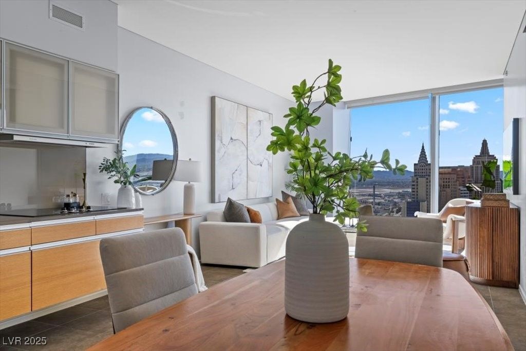 3726 South Las Vegas Boulevard 3305, Las Vegas, NV 89158