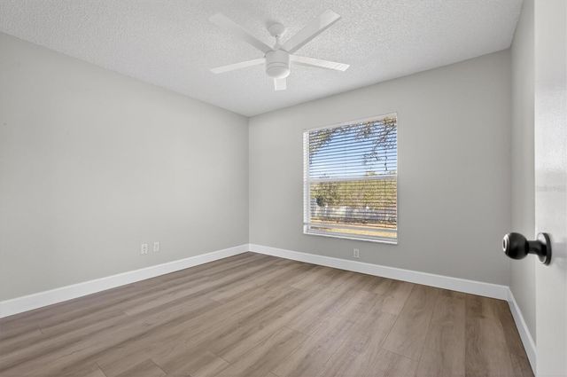 15905 INDIAN WELLS COURT, Clermont, FL 34711