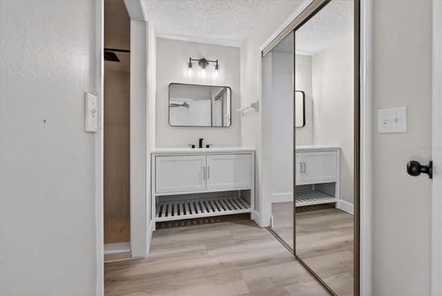 15905 INDIAN WELLS COURT, Clermont, FL 34711