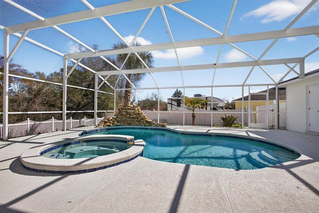 15905 INDIAN WELLS COURT, Clermont, FL 34711