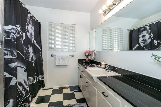 1241 Corona Drive, Glendale, CA 91205