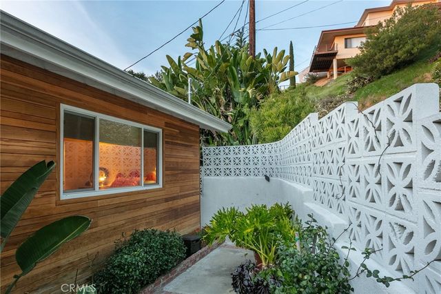 1241 Corona Drive, Glendale, CA 91205