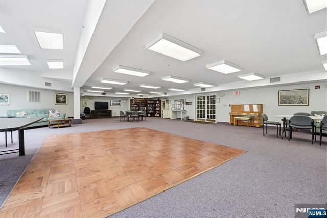 401 Dercole 120, Norwood, NJ 07648