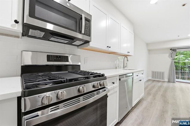 401 Dercole 120, Norwood, NJ 07648