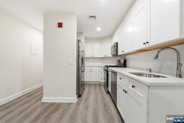 401 Dercole 120, Norwood, NJ 07648