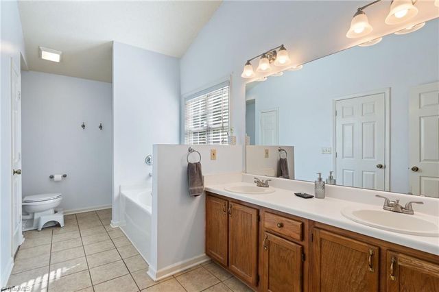 808 Eagle Point Drive, Kernersville, NC 27284