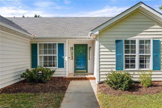 808 Eagle Point Drive, Kernersville, NC 27284