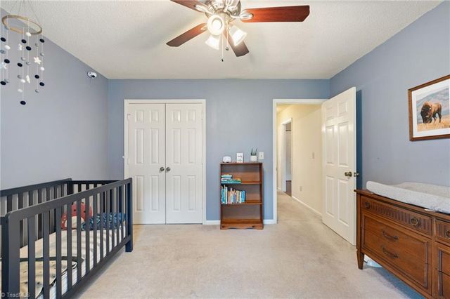 808 Eagle Point Drive, Kernersville, NC 27284