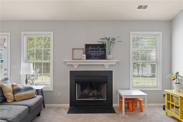808 Eagle Point Drive, Kernersville, NC 27284