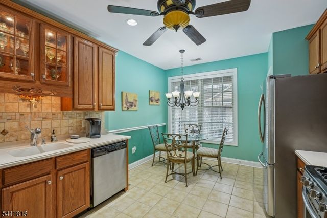 1010 Holly Ln, Cedar Grove Twp., NJ 07009