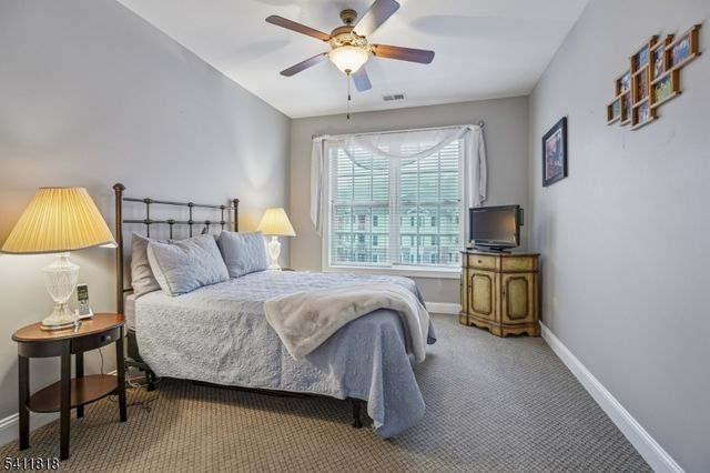 1010 Holly Ln, Cedar Grove Twp., NJ 07009