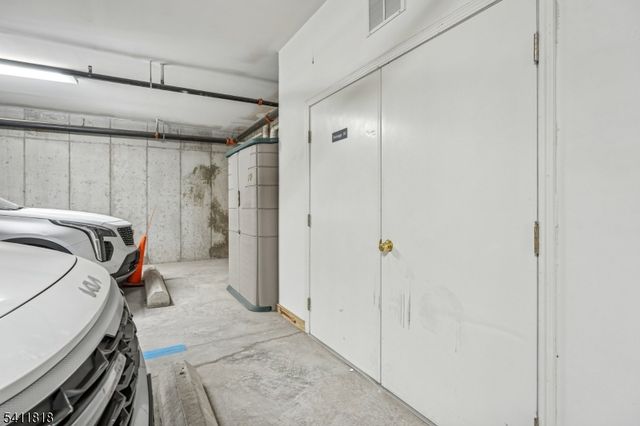 1010 Holly Ln, Cedar Grove Twp., NJ 07009