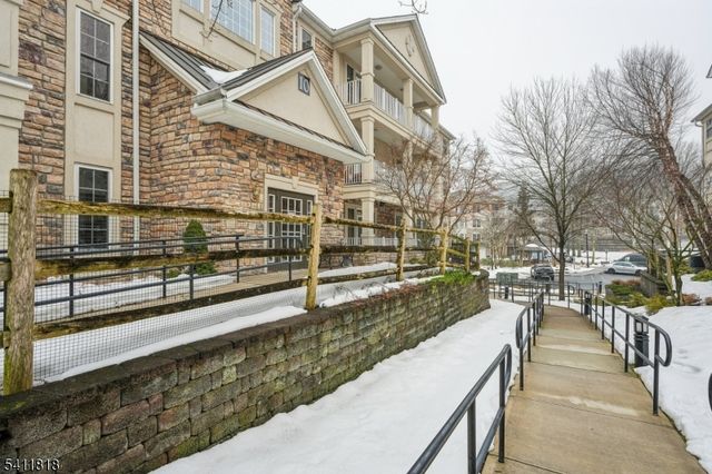 1010 Holly Ln, Cedar Grove Twp., NJ 07009