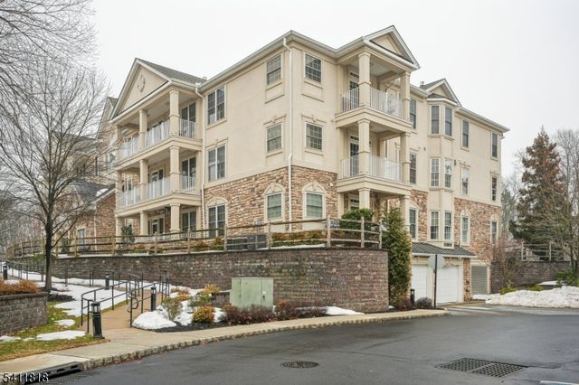 1010 Holly Ln, Cedar Grove Twp., NJ 07009