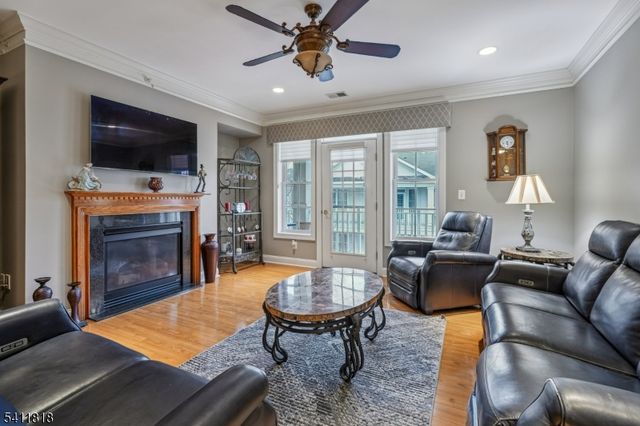 1010 Holly Ln, Cedar Grove Twp., NJ 07009