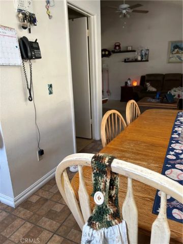 27806 Meadowcreek, Canyon Country, CA 91351