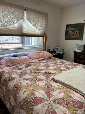 27806 Meadowcreek, Canyon Country, CA 91351