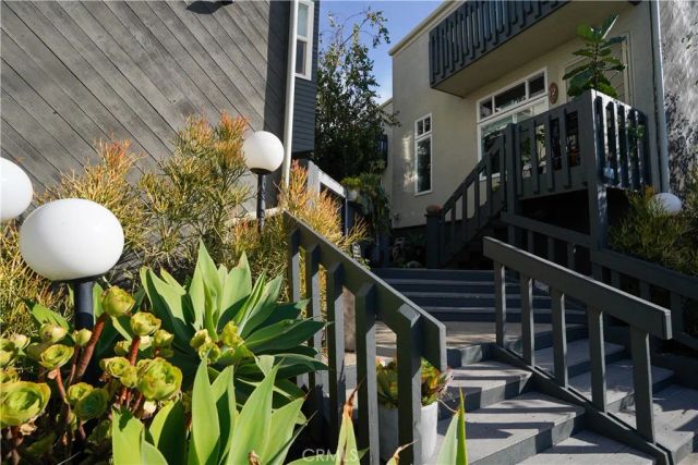 320 12th Street 12, Seal Beach, CA 90740