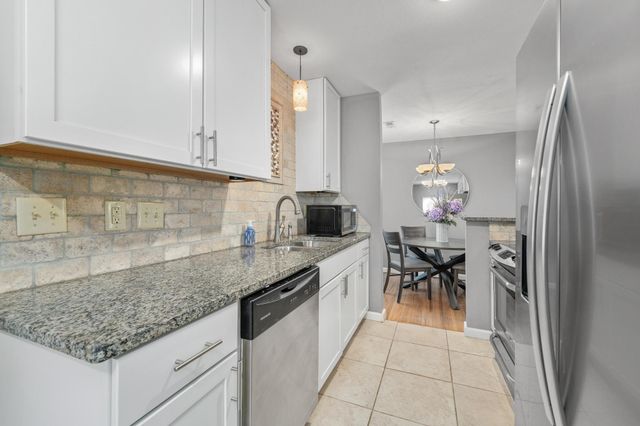 1914 S Bleckley Dr, Wichita, KS 67218