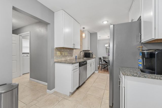 1914 S Bleckley Dr, Wichita, KS 67218